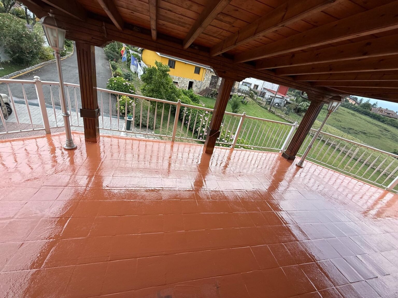 La terraza con la segunda mano de Mariseal 250